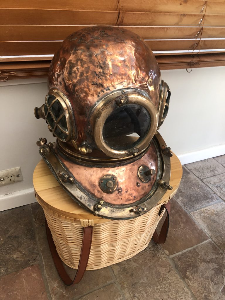 thousand island helmet